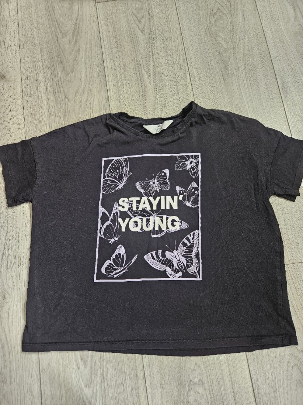 H&M Girls Black Crop Top T-Shirt Size 14+ Butterfly Stayin Young Graphic Tee🩷